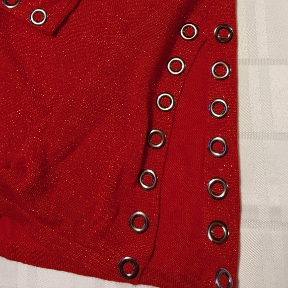 Red Sparkley Sweater Nygard Size Medium - Picture 4 of 7